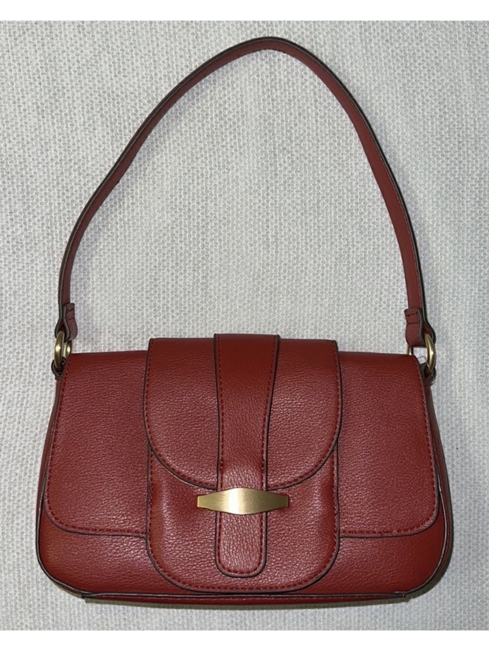 TIME and TRU Small Burgundy Pebbled Faux Leather Hobo Bag Purse